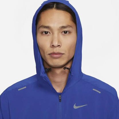 NIKE VESTE RUNNING COUPE-VENT - BLEU/BLEU
FONCÉ/ARGENTÉ